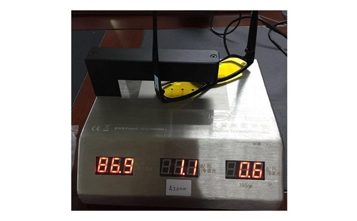 手機(jī)鏡片藍(lán)紫光測試儀 手機(jī)鏡片藍(lán)紫光測試儀